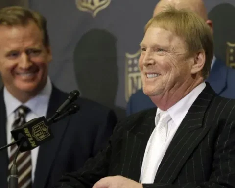 Mark Davis Wife